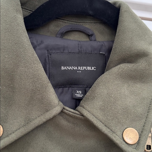 :Price Firm: Banana Republic Factory Machine Washable Vegan Suede Moto Jacket - Picture 4 of 5